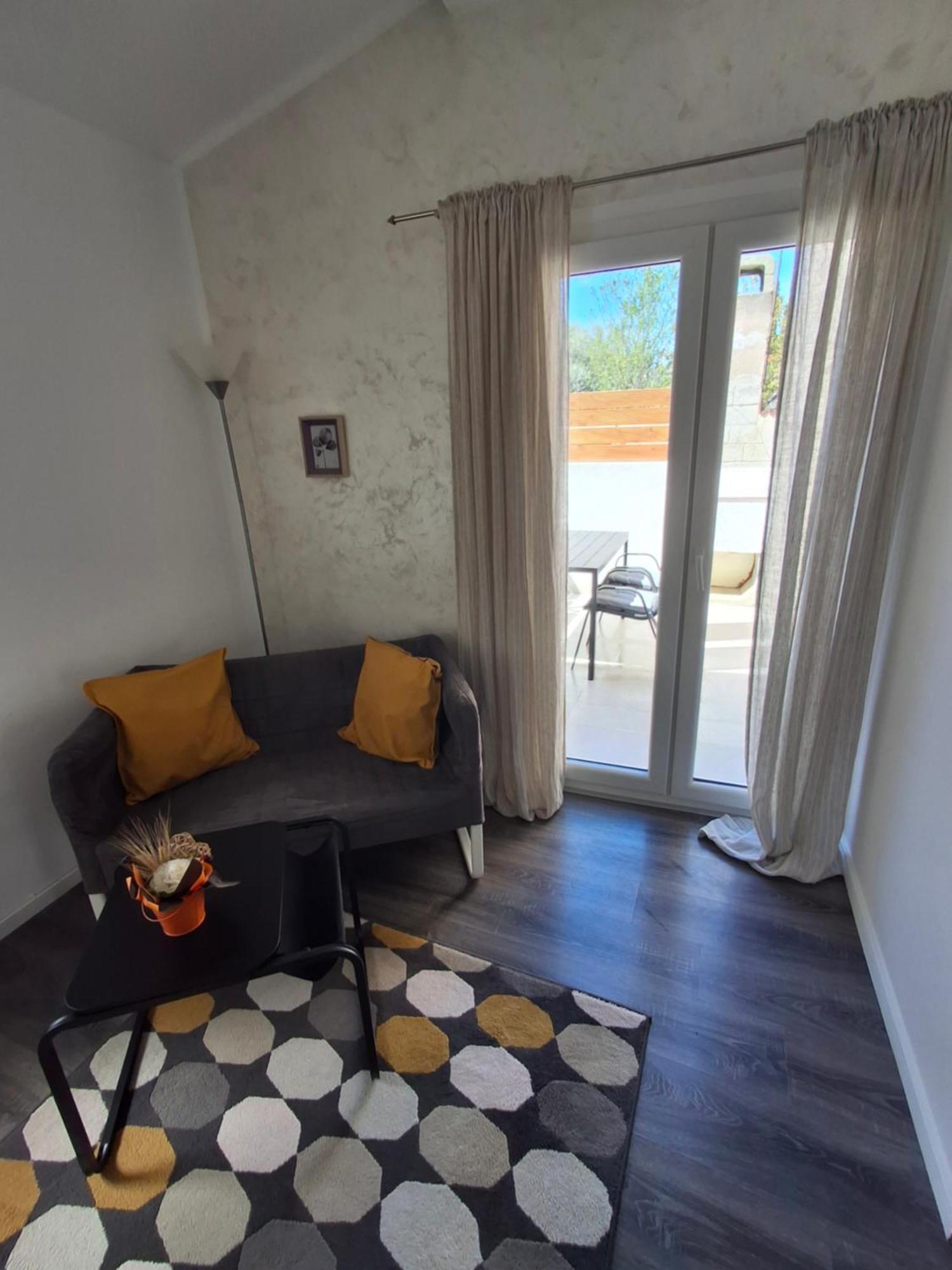 Apartmani Alma Pula Exterior photo